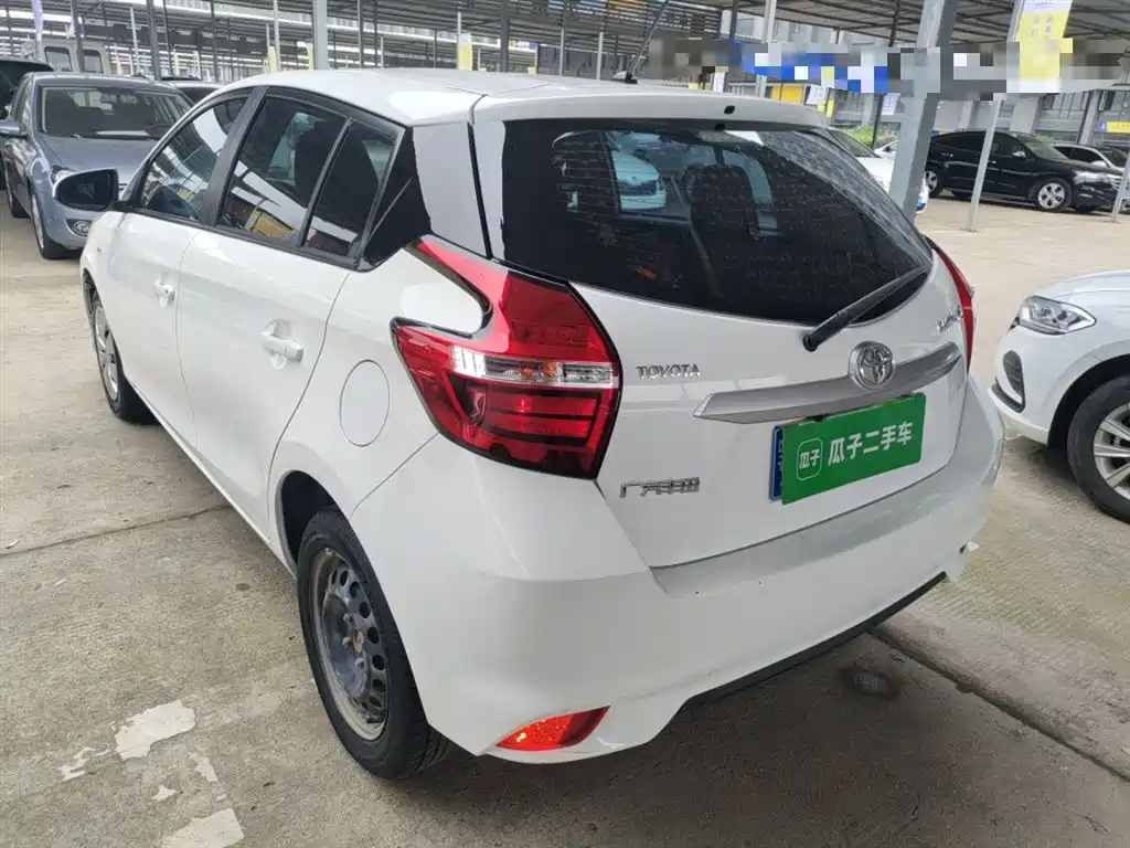 Toyota Yaris L 2019 — фото 23