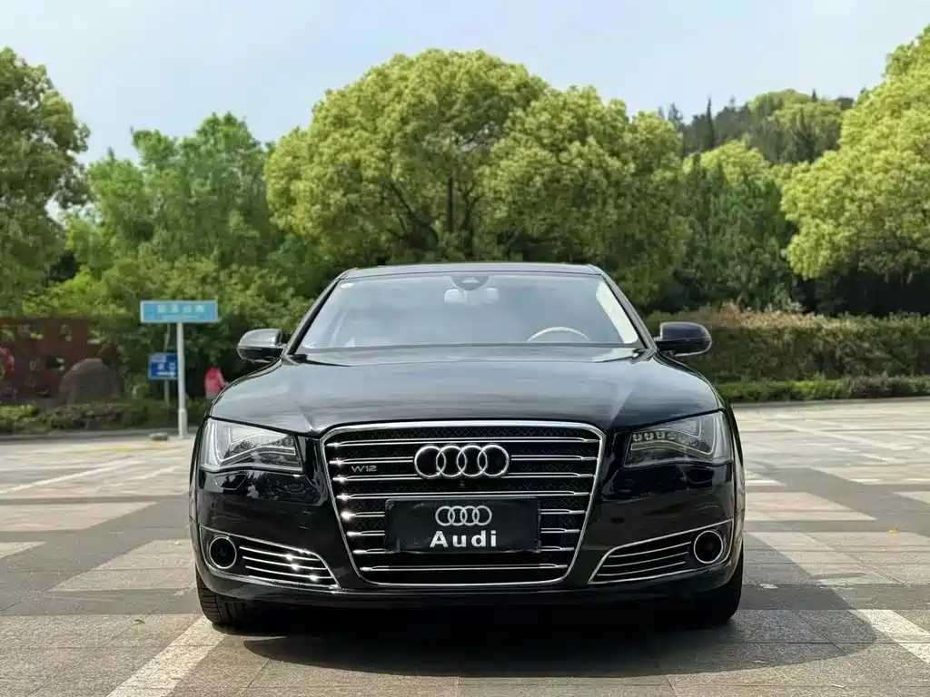 Audi A8 2013 — фото 2