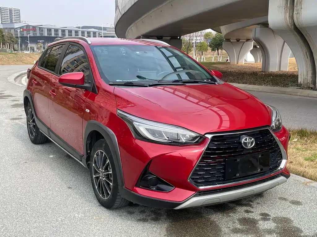 Toyota Yaris L 2020 — фото 3