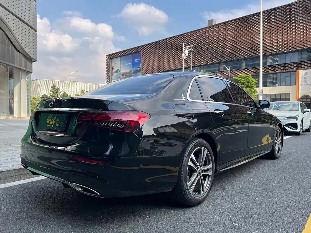 Mercedes-Benz E-Class 2023