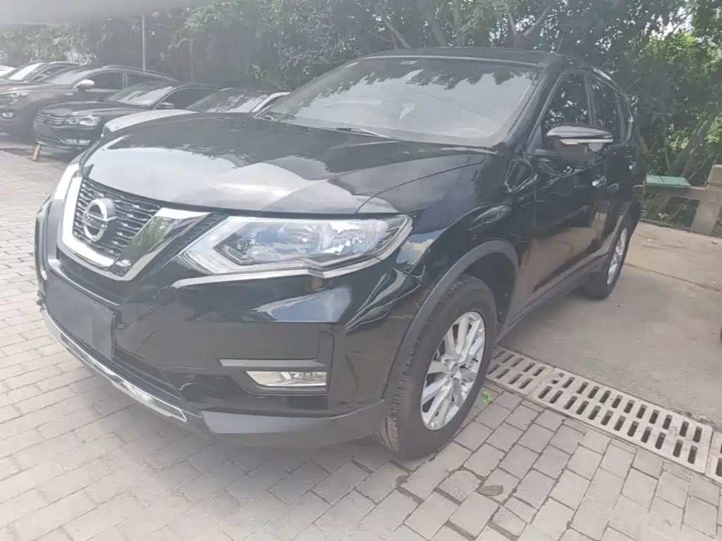 Nissan X-Trail 2018 — фото 1