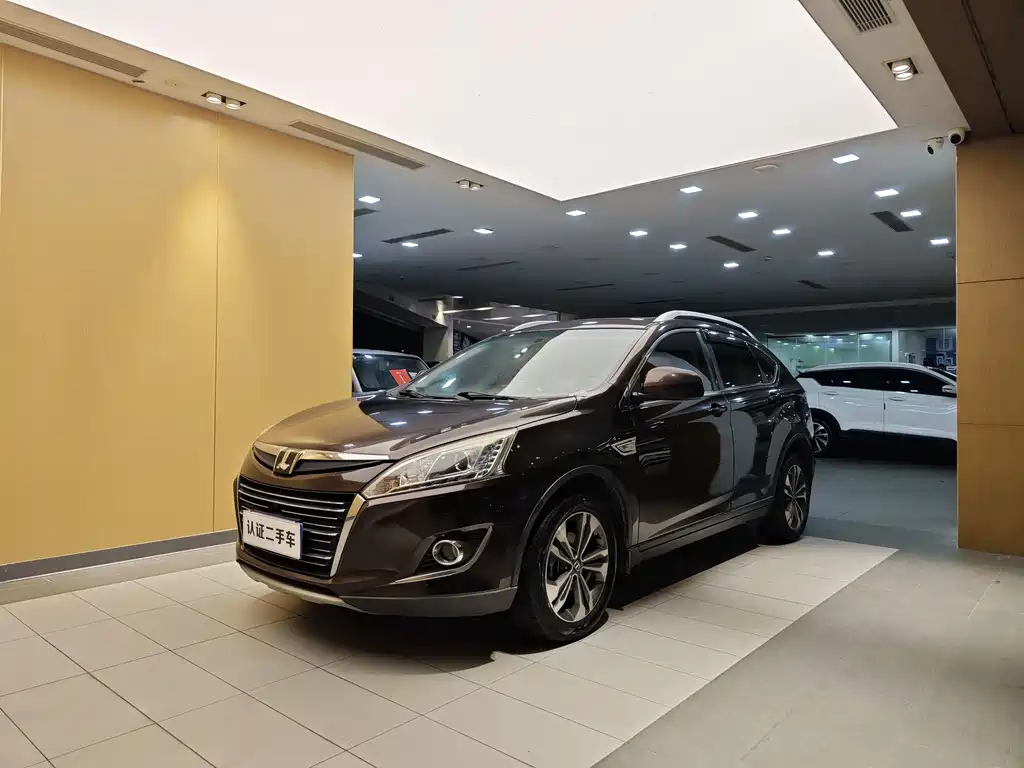 Luxgen U6 2015