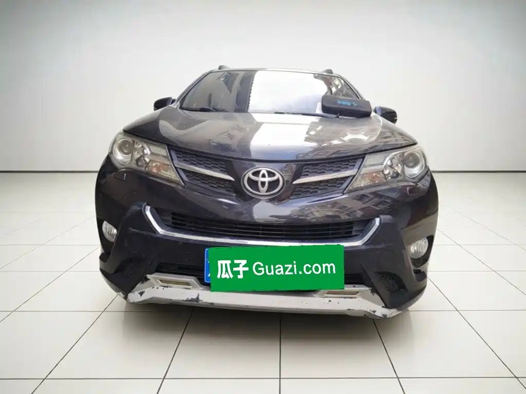 Toyota RAV4 2014 — фото 2
