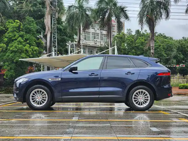 Jaguar F-PACE 2018