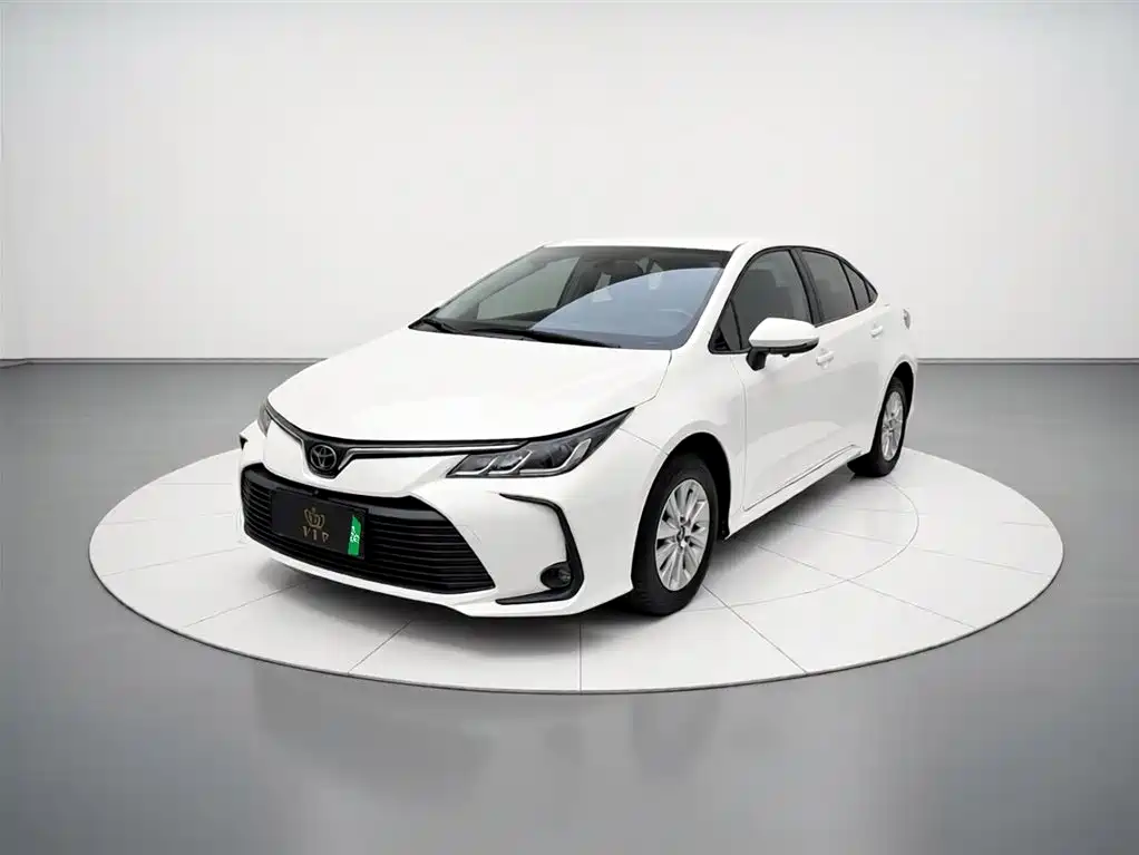 Toyota Corolla 2022 — фото 2