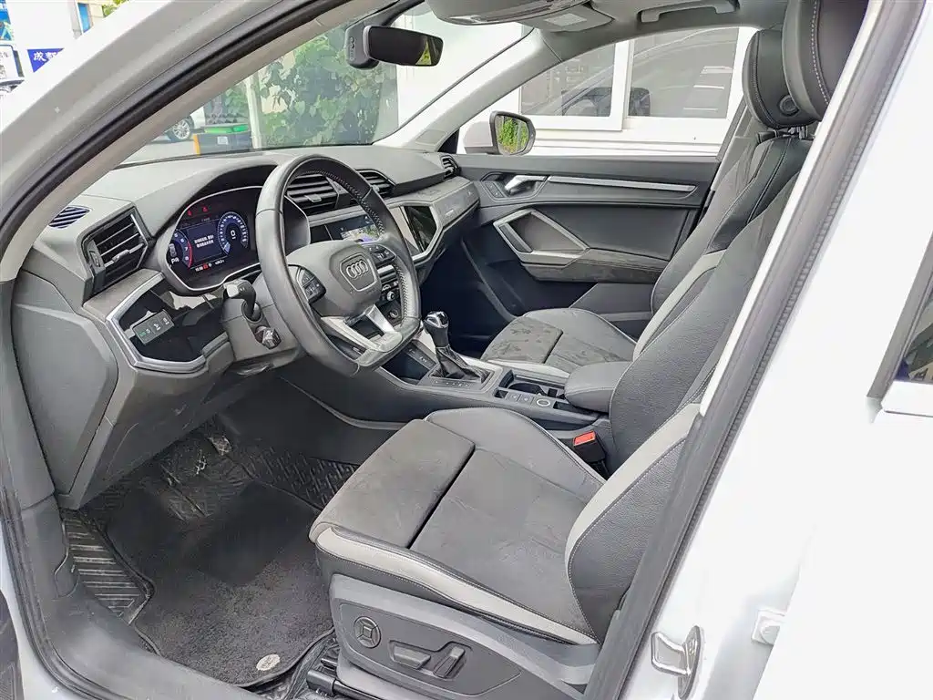 Audi Q3 2021