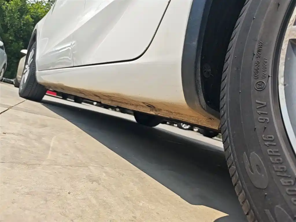 Changan Eado XT 2015 — фото 22