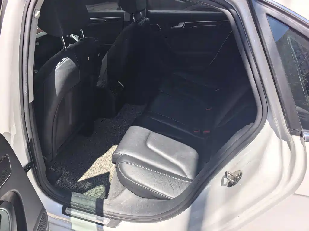 Audi A4L 2014
