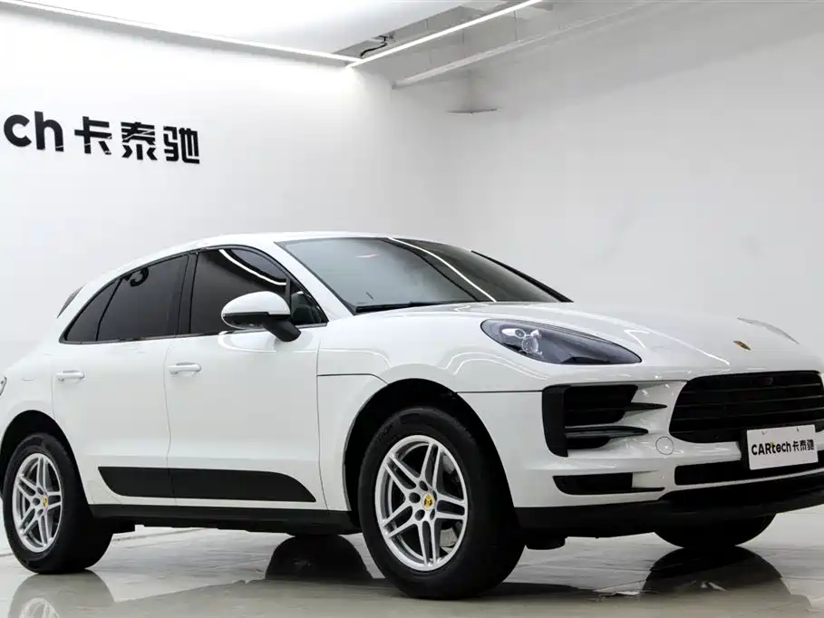 Porsche Macan 2021 — фото 30