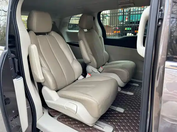 Buick GL8 2023