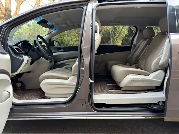 Buick GL8 2023