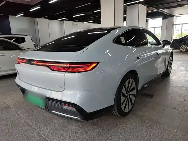 Geely Galaxy E8 2024