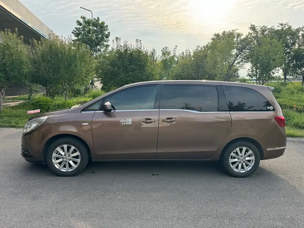Buick GL8 2019