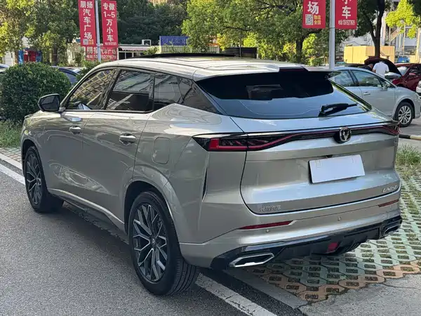 Changan UNI-Z 2025