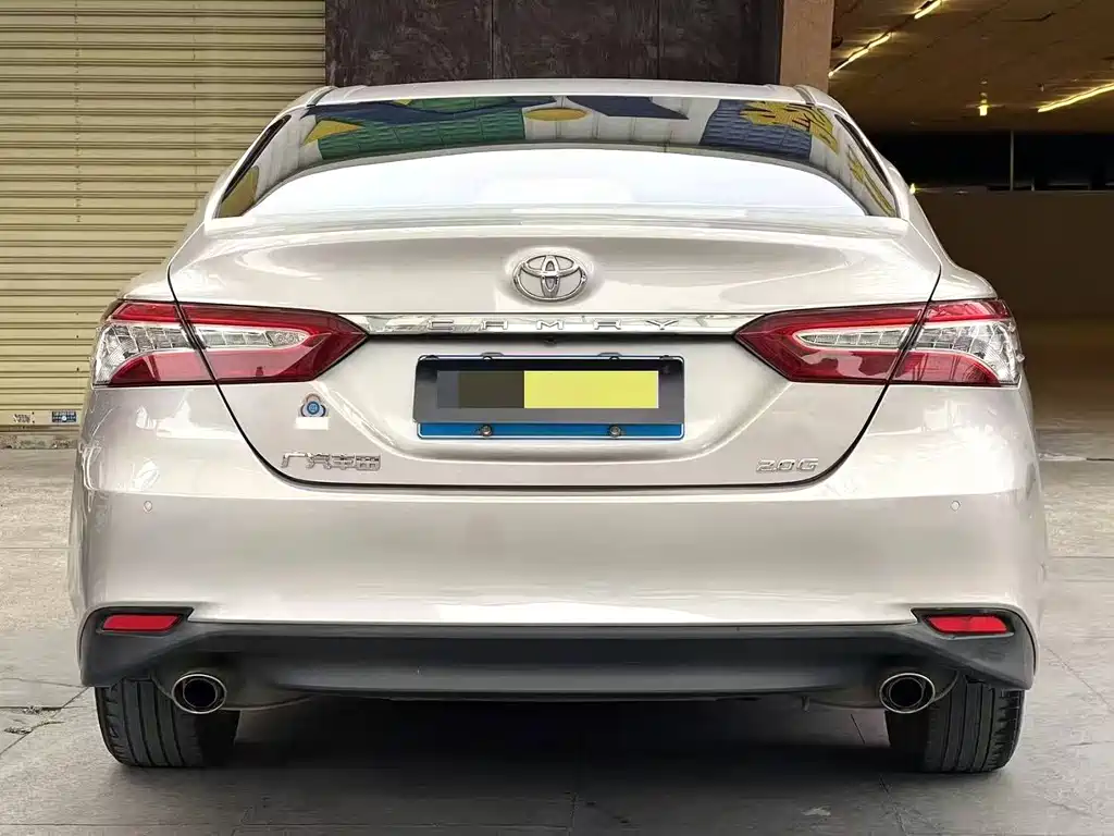 Toyota Camry 2021 — фото 9