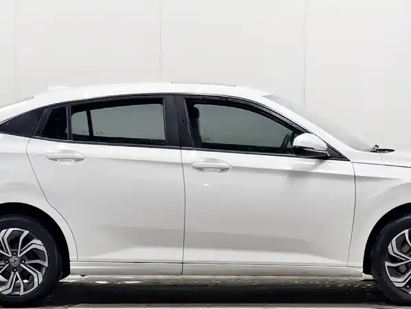 Dongfeng Yixuan 2022