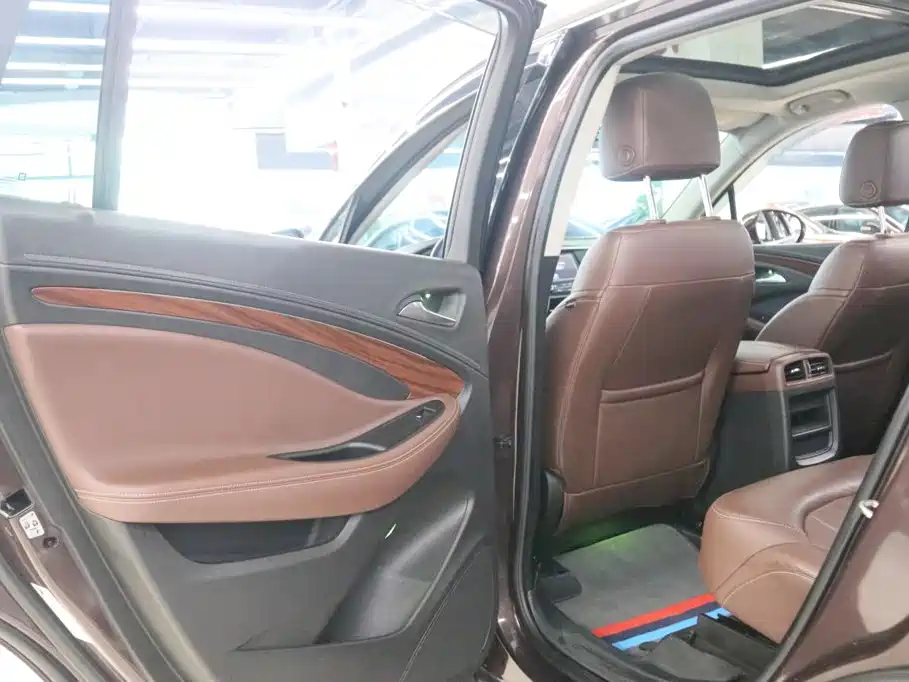 Buick Envision Plus 2018 — фото 14