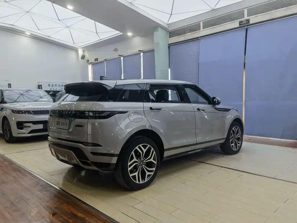 Land Rover Evoque PHEV 2024 — фото 16