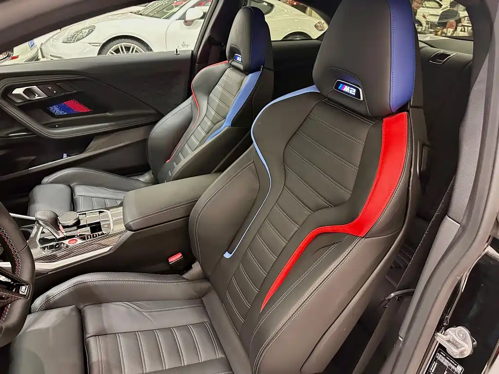 BMW M2 2025 — фото 13