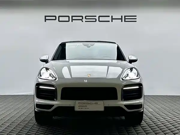 Porsche Cayenne 2022