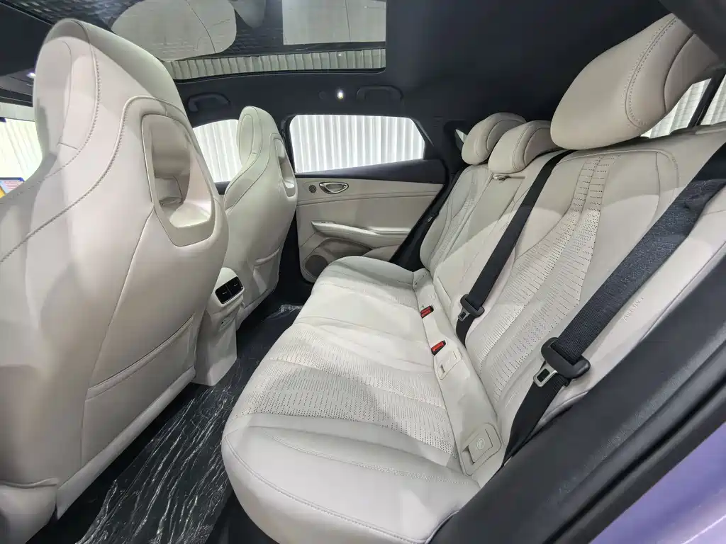 BYD Seal 06GT 2026 — фото 10