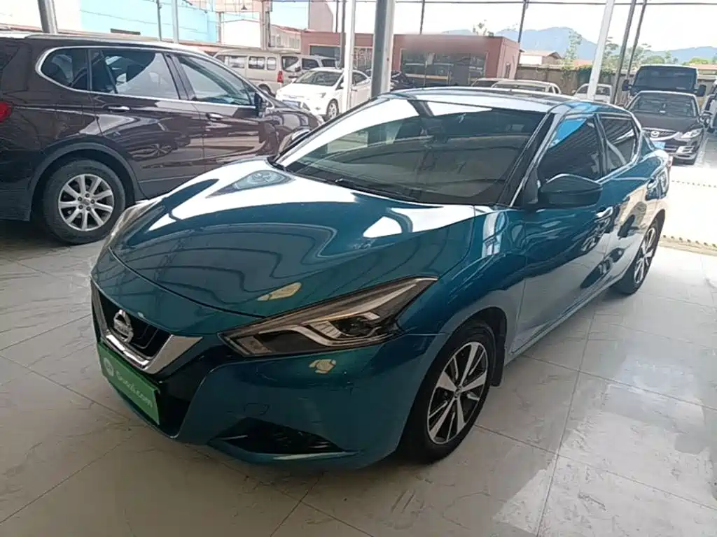 Nissan Bluebird 2018