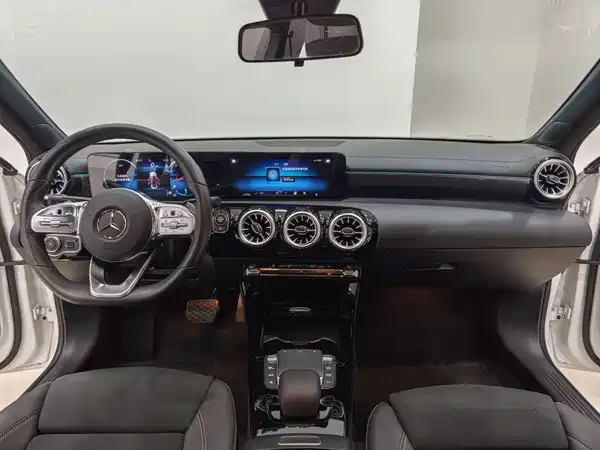 Mercedes-Benz A-Class 2023