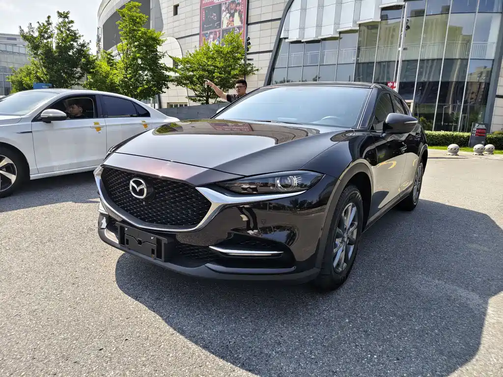 Mazda CX-4 2023