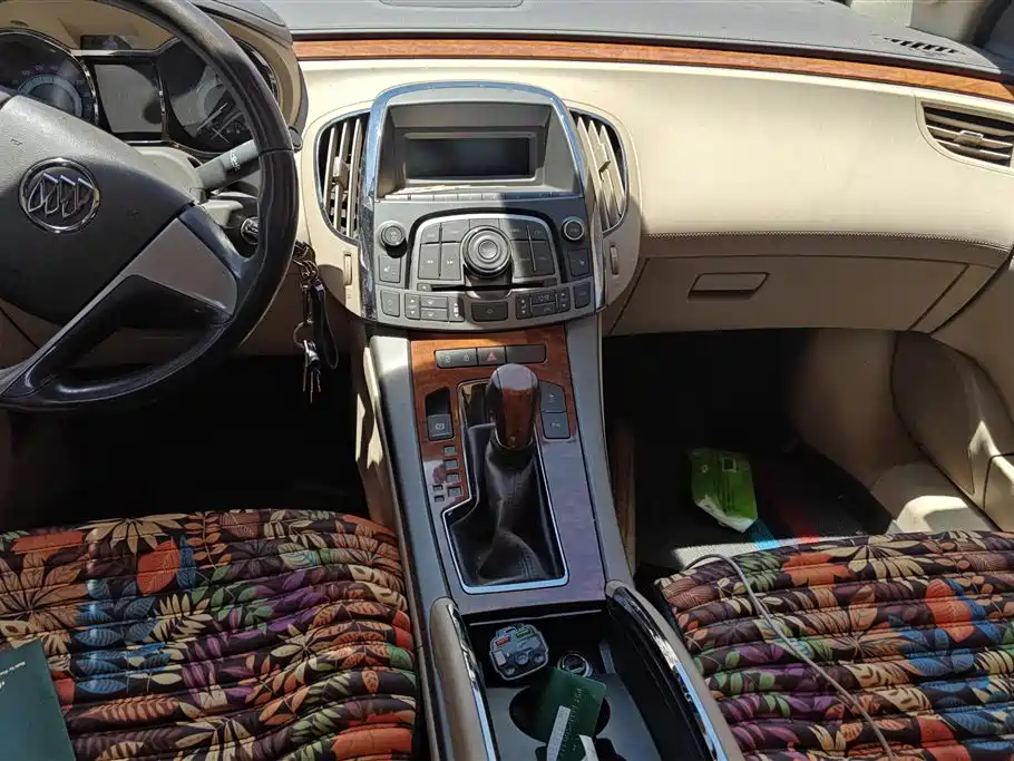 Buick LaCrosse 2012 — фото 15