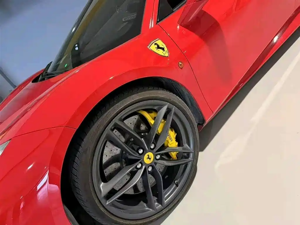 Ferrari 488 2016 — фото 3