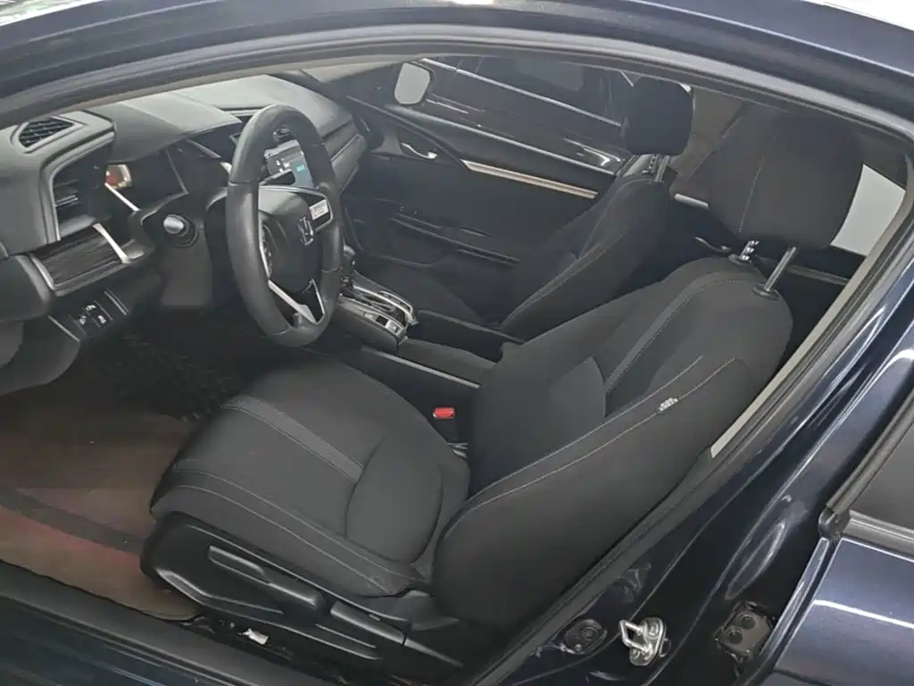 Honda Civic 2020 — фото 15