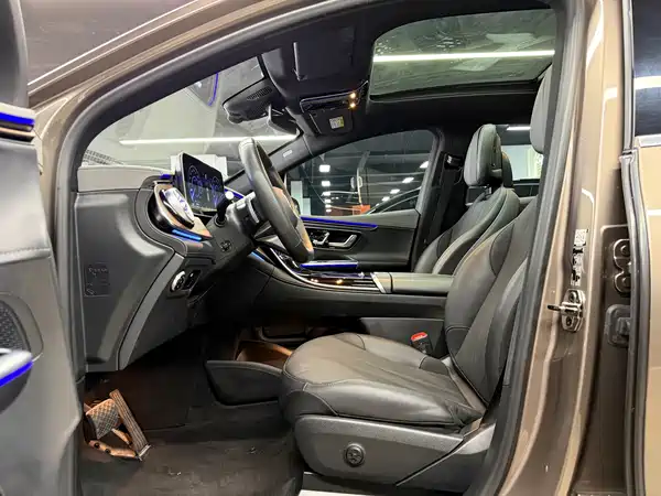 Mercedes-Benz EQE SUV 2023