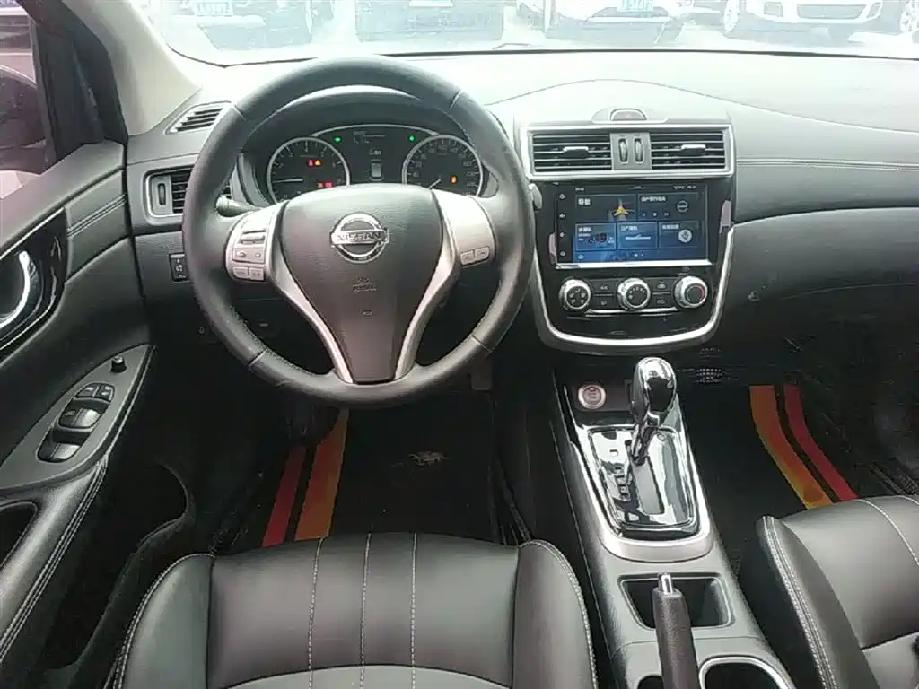 Nissan Tiida 2019 — фото 11