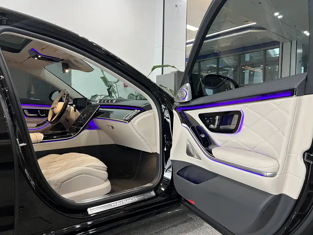 Mercedes-Benz Maybach S-Class 2024 — фото 6