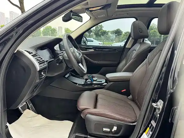 BMW iX3 2021