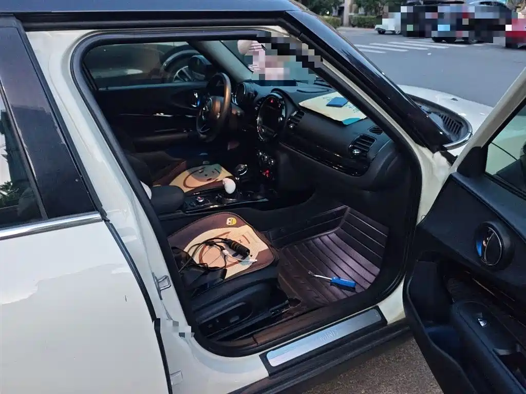 MINI Clubman 2016 — фото 20
