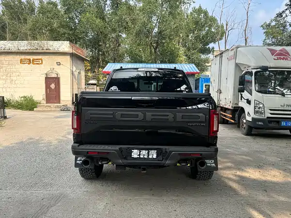 Ford F-150 Raptor 2020