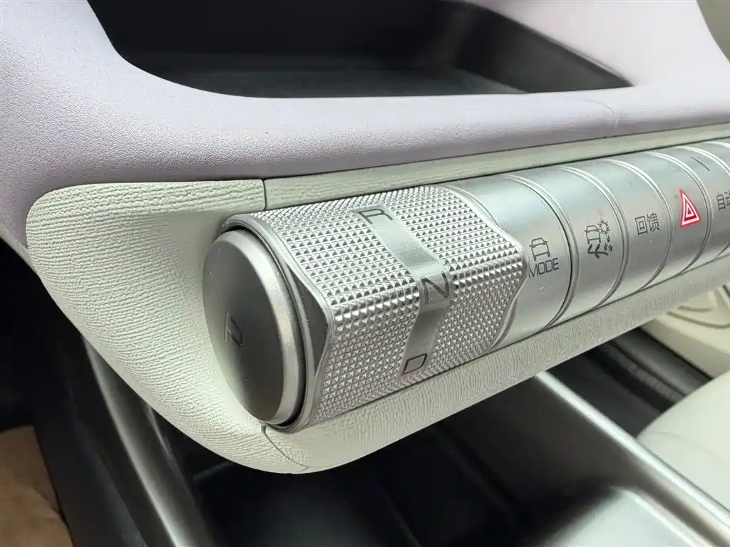 BYD Dolphin 2022 — фото 14