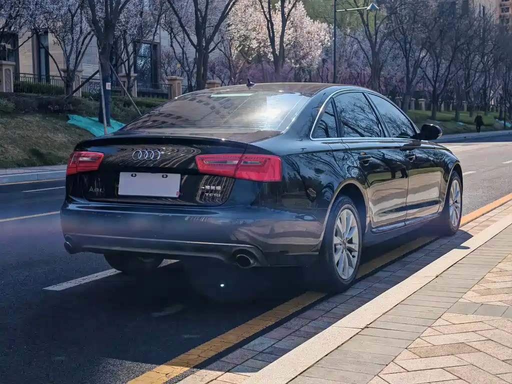 Audi A6L 2015 — фото 15