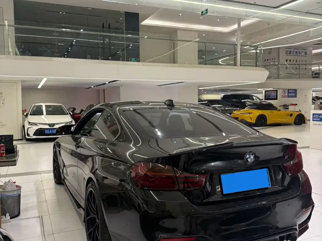 BMW M4 2016 — фото 2