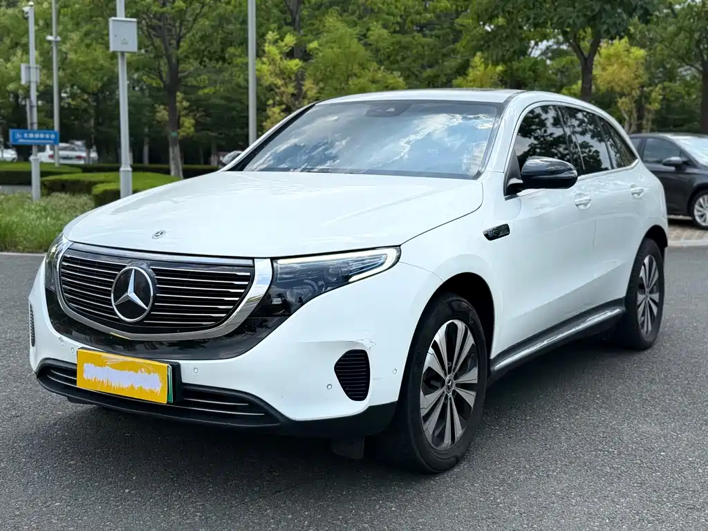 Mercedes-Benz EQC 2021 — фото 1