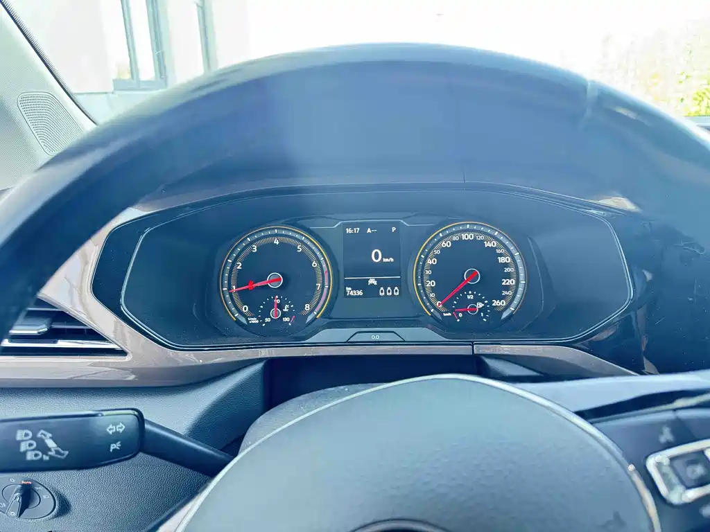 Volkswagen Tharu 2020