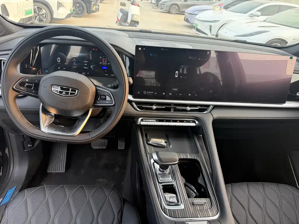 Geely Xingyue L 2026