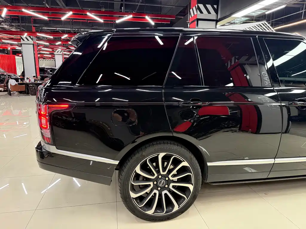 Land Rover Range Rover 2018 — фото 10