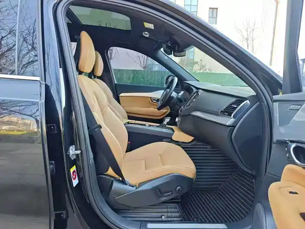 Volvo XC90 2018