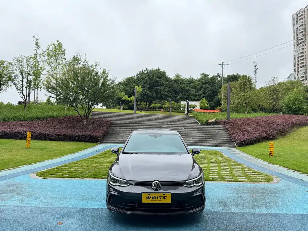 Volkswagen Golf 2023