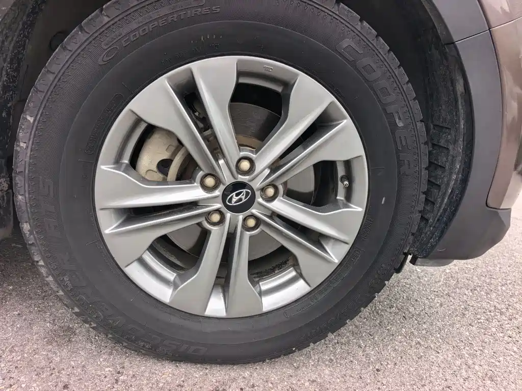 Hyundai Santa Fe 2015 — фото 19