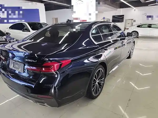 BMW 5 Series 2022