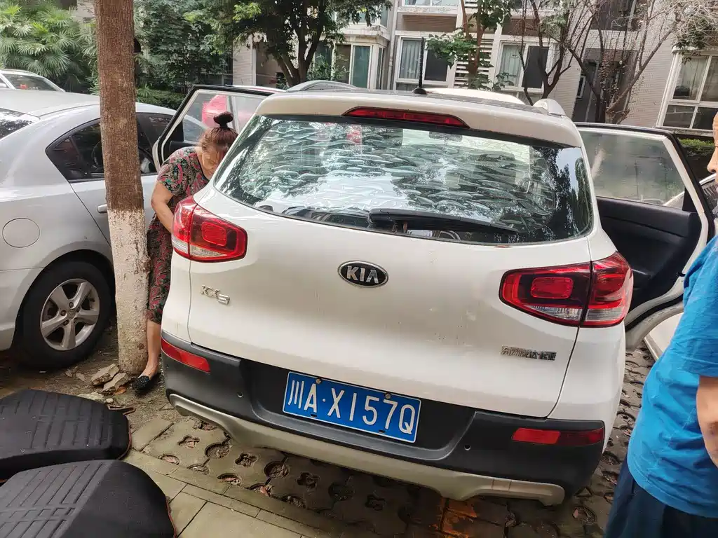 Kia KX3 2015 — фото 3