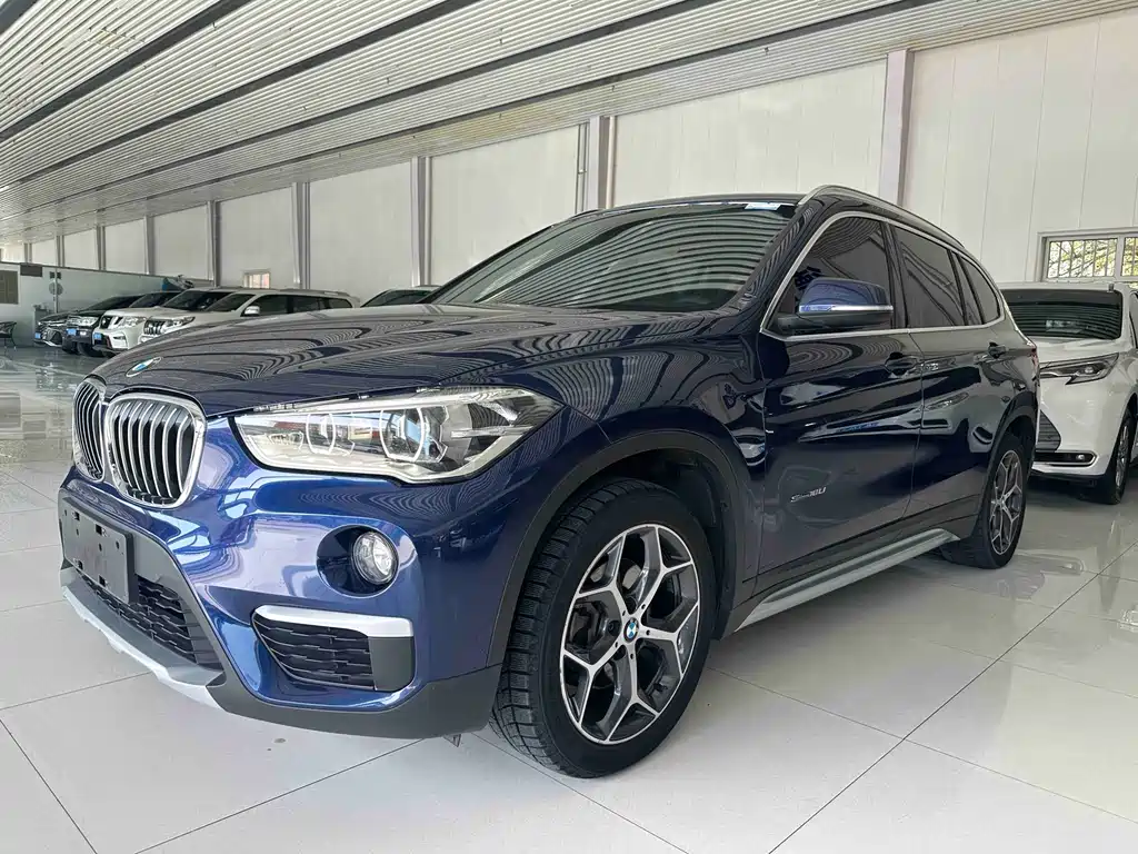 BMW X1 2018 — фото 1